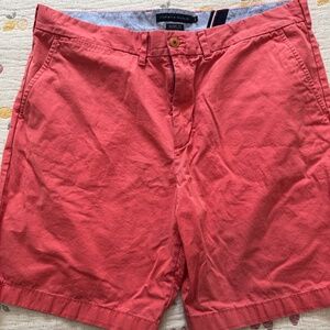 Men’s Tommy Hilfiger Shorts Size 40